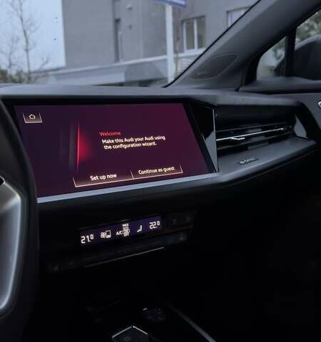 Черный Ауди Q4 e-tron, объемом двигателя 0 л и пробегом 3 тыс. км за 34000 $, фото 3 на Automoto.ua