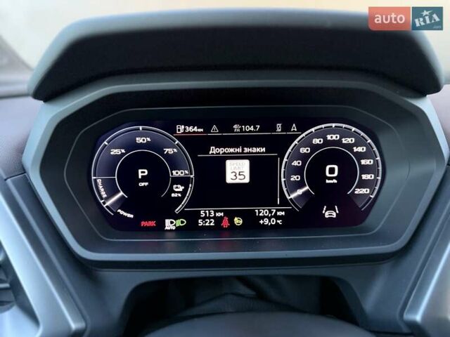 Чорний Ауді Q4 e-tron, об'ємом двигуна 0 л та пробігом 1 тис. км за 30999 $, фото 70 на Automoto.ua