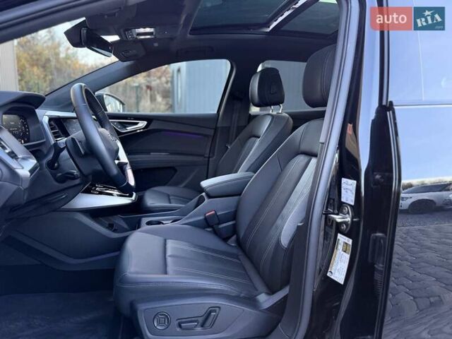 Чорний Ауді Q4 e-tron, об'ємом двигуна 0 л та пробігом 1 тис. км за 30999 $, фото 35 на Automoto.ua