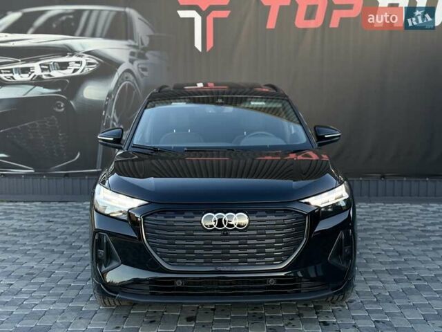 Чорний Ауді Q4 e-tron, об'ємом двигуна 0 л та пробігом 1 тис. км за 30999 $, фото 14 на Automoto.ua