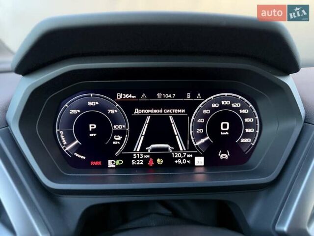 Чорний Ауді Q4 e-tron, об'ємом двигуна 0 л та пробігом 1 тис. км за 30999 $, фото 58 на Automoto.ua