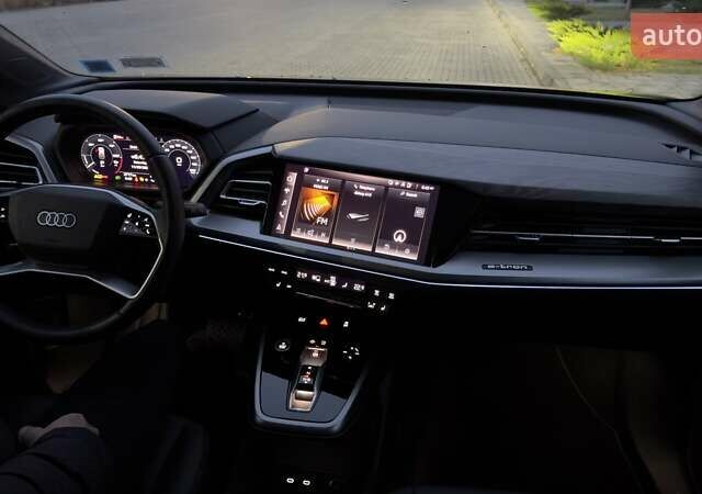 Черный Ауди Q4 e-tron, объемом двигателя 0 л и пробегом 3 тыс. км за 34000 $, фото 9 на Automoto.ua
