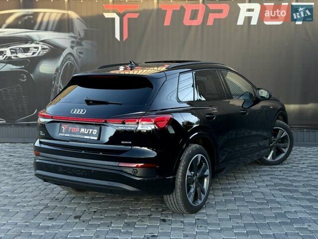 Чорний Ауді Q4 e-tron, об'ємом двигуна 0 л та пробігом 1 тис. км за 30999 $, фото 20 на Automoto.ua