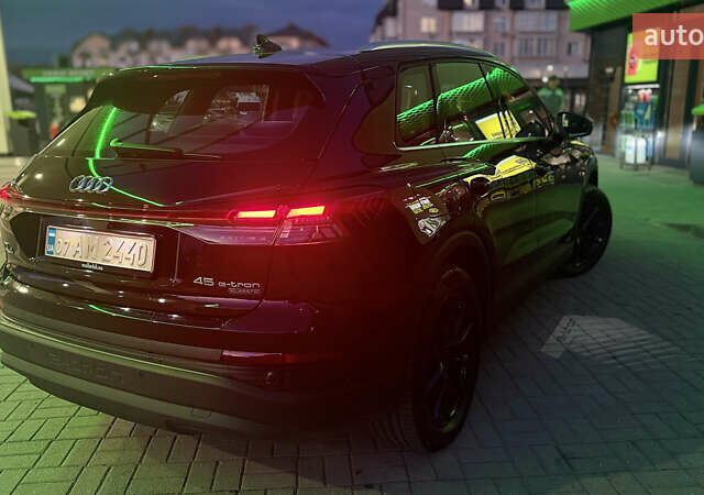 Чорний Ауді Q4 e-tron, об'ємом двигуна 0 л та пробігом 20 тис. км за 25500 $, фото 9 на Automoto.ua