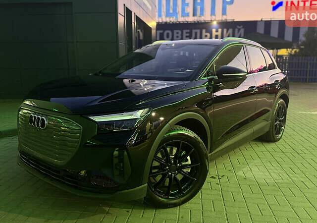 Чорний Ауді Q4 e-tron, об'ємом двигуна 0 л та пробігом 20 тис. км за 25500 $, фото 5 на Automoto.ua