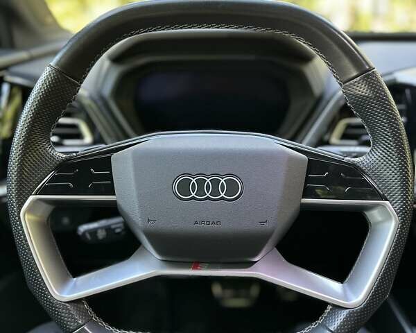 Фиолетовый Ауди Q4 e-tron, объемом двигателя 0 л и пробегом 33 тыс. км за 37500 $, фото 30 на Automoto.ua