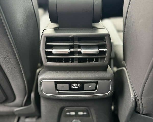 Ауді Q4 e-tron, об'ємом двигуна 12.58 л та пробігом 13 тис. км за 28999 $, фото 22 на Automoto.ua