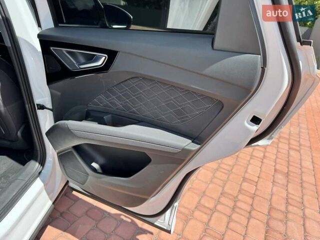 Ауді Q4 e-tron, об'ємом двигуна 0 л та пробігом 22 тис. км за 31900 $, фото 19 на Automoto.ua