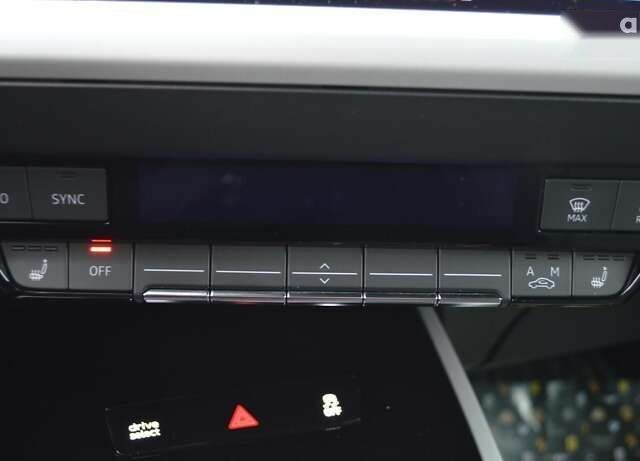 Ауди Q4 e-tron, объемом двигателя 0 л и пробегом 22 тыс. км за 29999 $, фото 25 на Automoto.ua