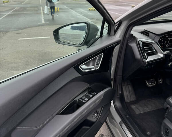 Ауди Q4 e-tron, объемом двигателя 0 л и пробегом 59 тыс. км за 27200 $, фото 16 на Automoto.ua