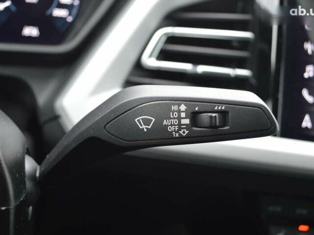 Ауди Q4 e-tron, объемом двигателя 0 л и пробегом 22 тыс. км за 29999 $, фото 22 на Automoto.ua