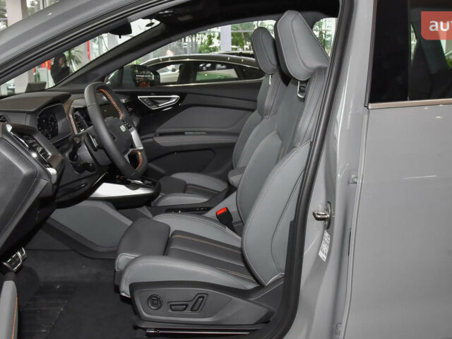 купить новое авто Ауди Q4 e-tron 2023 года от официального дилера Global Electric Ауди фото