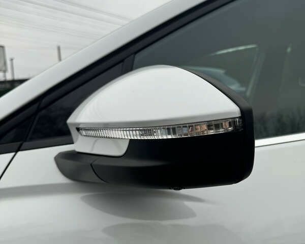 Ауди Q4 e-tron, объемом двигателя 0 л и пробегом 25 тыс. км за 26500 $, фото 15 на Automoto.ua