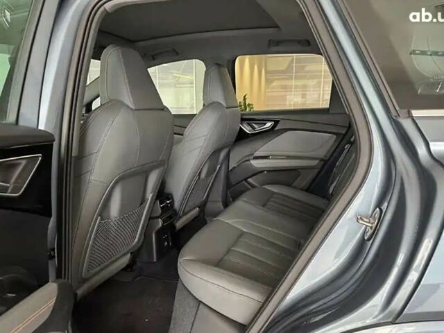 Ауди Q4 e-tron, объемом двигателя 0 л и пробегом 8 тыс. км за 26900 $, фото 8 на Automoto.ua
