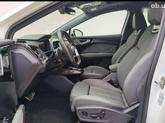 Ауди Q4 e-tron, объемом двигателя 0 л и пробегом 8 тыс. км за 27000 $, фото 5 на Automoto.ua