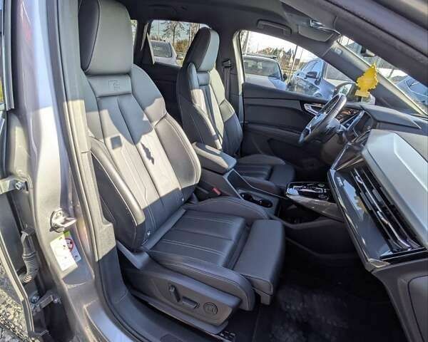 Ауді Q4 e-tron, об'ємом двигуна 0 л та пробігом 68 тис. км за 33800 $, фото 21 на Automoto.ua