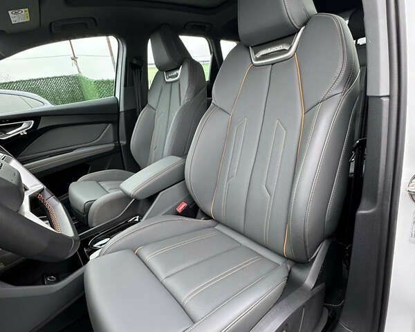 Ауди Q4 e-tron, объемом двигателя 0 л и пробегом 6 тыс. км за 26500 $, фото 19 на Automoto.ua