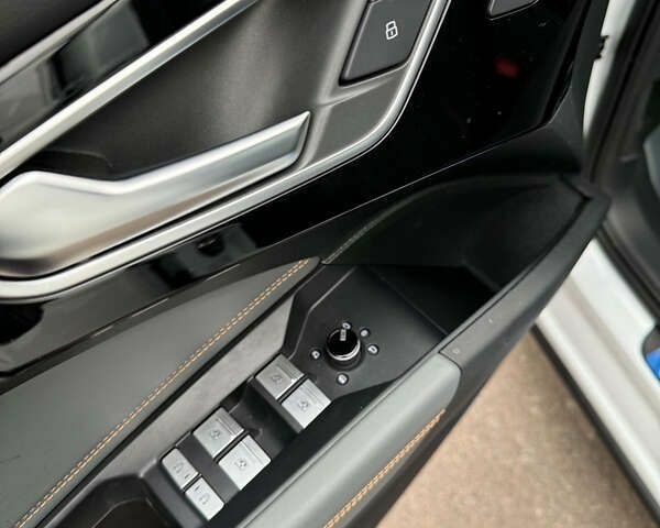 Ауди Q4 e-tron, объемом двигателя 0 л и пробегом 6 тыс. км за 26500 $, фото 16 на Automoto.ua