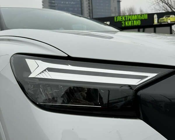 Ауди Q4 e-tron, объемом двигателя 0 л и пробегом 25 тыс. км за 26500 $, фото 7 на Automoto.ua