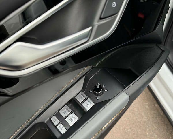 Ауди Q4 e-tron, объемом двигателя 0 л и пробегом 6 тыс. км за 26500 $, фото 17 на Automoto.ua