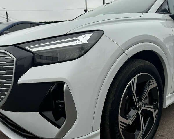 Ауди Q4 e-tron, объемом двигателя 0 л и пробегом 25 тыс. км за 26500 $, фото 5 на Automoto.ua