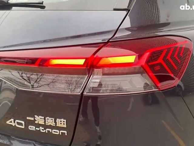 Ауди Q4 e-tron, объемом двигателя 0 л и пробегом 15 тыс. км за 25500 $, фото 7 на Automoto.ua