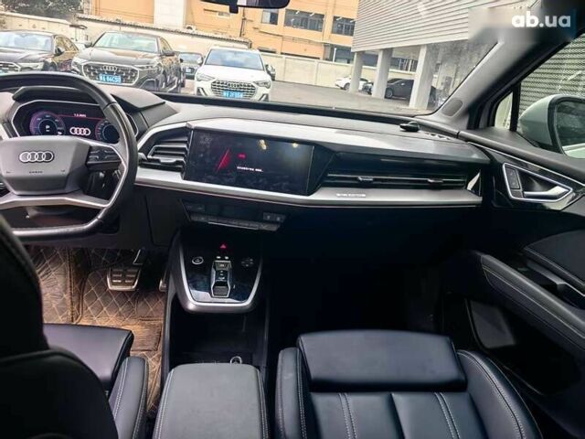 Ауди Q4 e-tron, объемом двигателя 0 л и пробегом 33 тыс. км за 24500 $, фото 4 на Automoto.ua