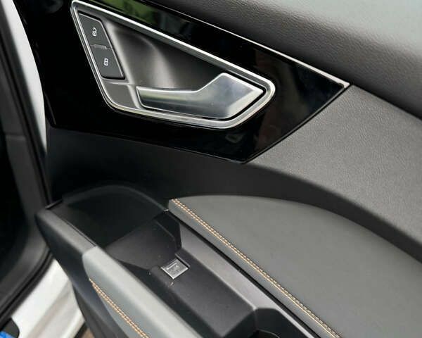 Ауди Q4 e-tron, объемом двигателя 0 л и пробегом 6 тыс. км за 26500 $, фото 26 на Automoto.ua
