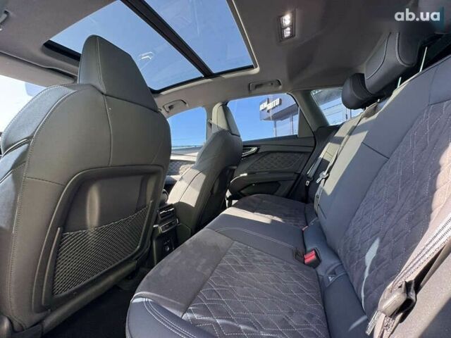 Ауди Q4 e-tron, объемом двигателя 0 л и пробегом 16 тыс. км за 34500 $, фото 21 на Automoto.ua