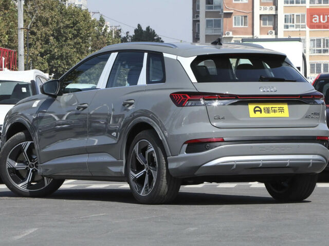 купить новое авто Ауди Q4 e-tron 2023 года от официального дилера Global Electric Ауди фото