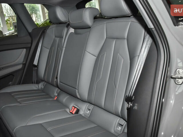 купить новое авто Ауди Q4 e-tron 2023 года от официального дилера Global Electric Ауди фото