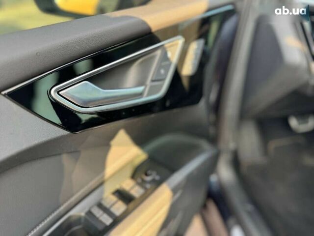 Ауди Q4 e-tron, объемом двигателя 0 л и пробегом 10 тыс. км за 30750 $, фото 13 на Automoto.ua