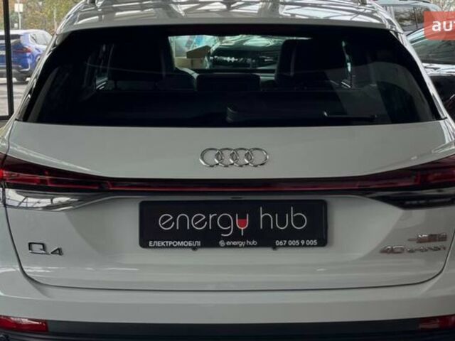 купить новое авто Ауди Q4 e-tron 2024 года от официального дилера Не вказано Ауди фото