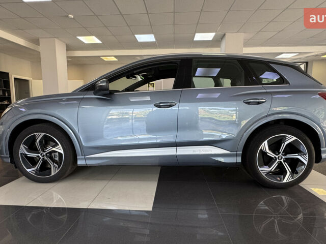купить новое авто Ауди Q4 e-tron 2024 года от официального дилера Global Electric Ауди фото