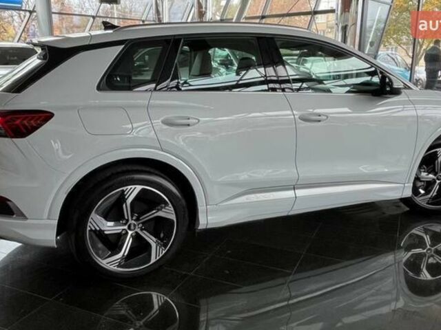 купить новое авто Ауди Q4 e-tron 2024 года от официального дилера Не вказано Ауди фото