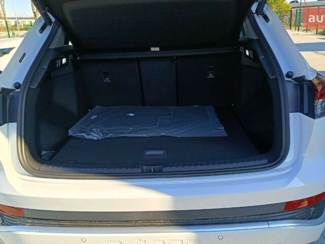 купить новое авто Ауди Q4 e-tron 2024 года от официального дилера E-SKM Вінниця Ауди фото