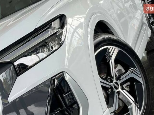купить новое авто Ауди Q4 e-tron 2024 года от официального дилера Не вказано Ауди фото