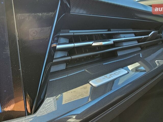 купить новое авто Ауди Q4 e-tron 2025 года от официального дилера Максим Путрівка Ауди фото