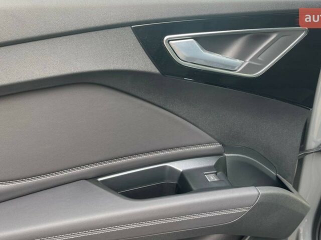 купить новое авто Ауди Q4 e-tron 2025 года от официального дилера E-SKM Позняки Ауди фото