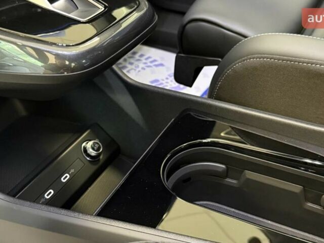 купить новое авто Ауди Q4 e-tron 2025 года от официального дилера ELECTRO-MOTORS KROPYVNYTSKYI Ауди фото