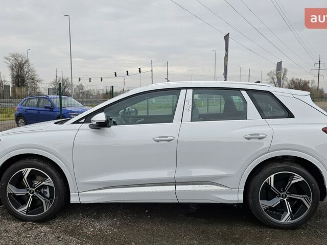 купить новое авто Ауди Q4 e-tron 2025 года от официального дилера Максим Путрівка Ауди фото