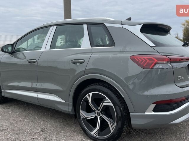 купити нове авто Ауді Q4 e-tron 2025 року від офіційного дилера Максим Путрівка Ауді фото