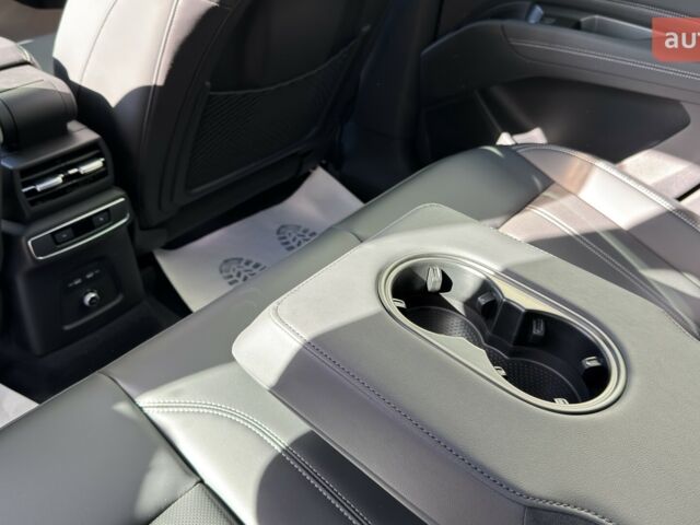 купить новое авто Ауди Q4 e-tron 2025 года от официального дилера E-SKM ZOO Ауди фото