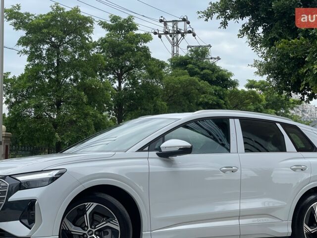 купити нове авто Ауді Q4 e-tron 2025 року від офіційного дилера Cyber Motors New Ауді фото