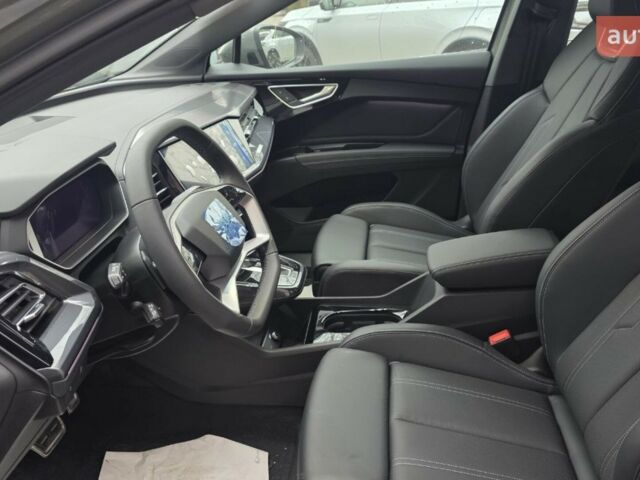 купити нове авто Ауді Q4 e-tron 2025 року від офіційного дилера E-SKM Одеса Ауді фото