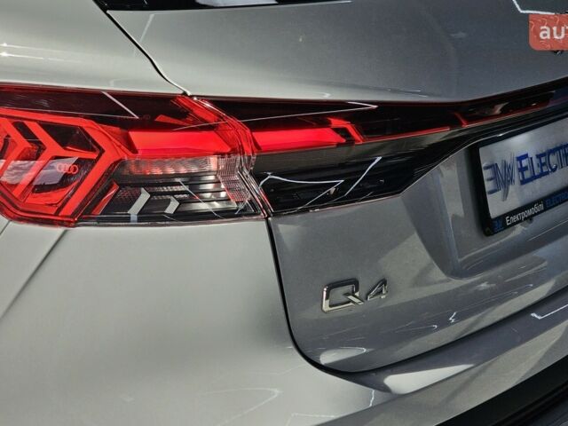 купити нове авто Ауді Q4 e-tron 2025 року від офіційного дилера Денис Фатов Ауді фото