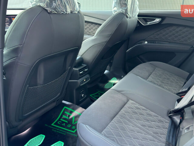 купить новое авто Ауди Q4 e-tron 2025 года от официального дилера Володимир Олександрович Ауди фото