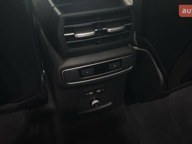 купить новое авто Ауди Q4 e-tron 2025 года от официального дилера E-SKM Ауди фото