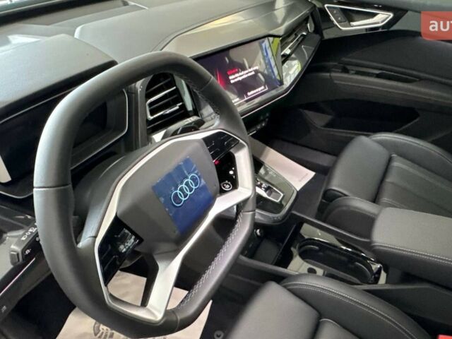 купить новое авто Ауди Q4 e-tron 2025 года от официального дилера Макс Ауди фото
