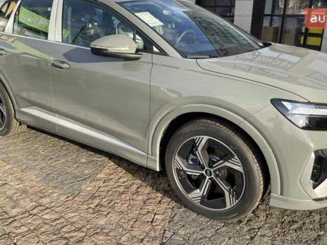 купить новое авто Ауди Q4 e-tron 2025 года от официального дилера E-SKM Житомир Ауди фото